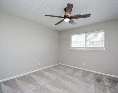 207 Granberry Street - Photo Thumbnail 28