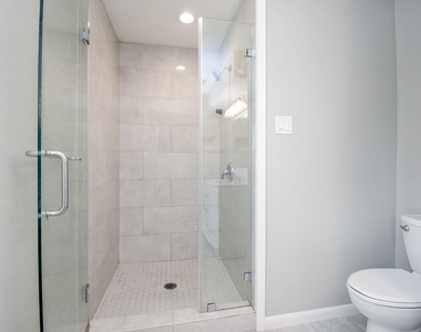 207 Granberry Street - Photo Thumbnail 37