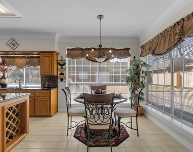4410 Heatherwilde Street - Photo Thumbnail 10