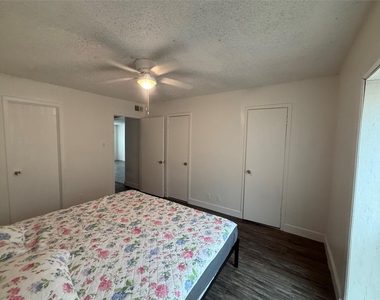707 S 2nd Street - Photo Thumbnail 8
