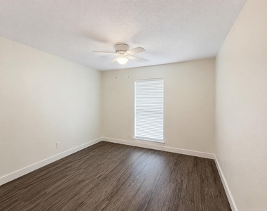707 S 2nd Street - Photo Thumbnail 3