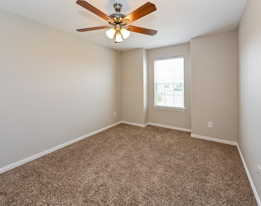 2919 Chaplin Place Drive - Photo Thumbnail 11