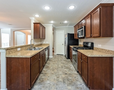 2919 Chaplin Place Drive - Photo Thumbnail 7
