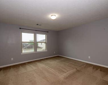 2562 Skyview Point Drive - Photo Thumbnail 16