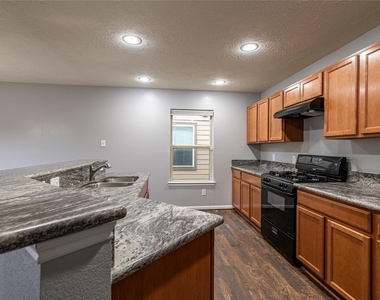 2562 Skyview Point Drive - Photo Thumbnail 5