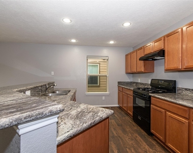 2562 Skyview Point Drive - Photo Thumbnail 4