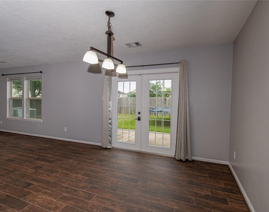 2562 Skyview Point Drive - Photo Thumbnail 8