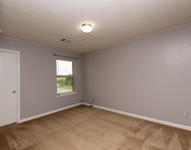 2562 Skyview Point Drive - Photo Thumbnail 18
