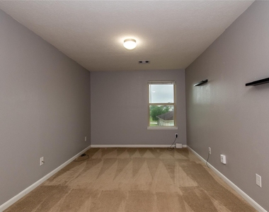 2562 Skyview Point Drive - Photo Thumbnail 15