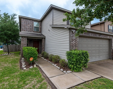 2562 Skyview Point Drive - Photo Thumbnail 1