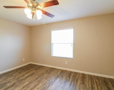21110 Sugar Orchard Lane - Photo Thumbnail 6