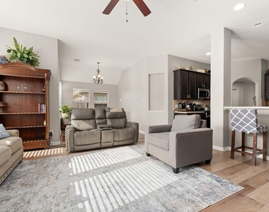 16218 Saxon Hollow Lane - Photo Thumbnail 14