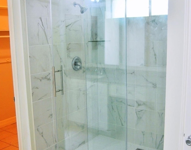 2127 Woodland Springs Street - Photo Thumbnail 9