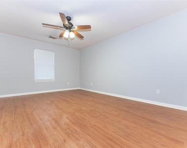 20106 Lakespire Drive - Photo Thumbnail 15