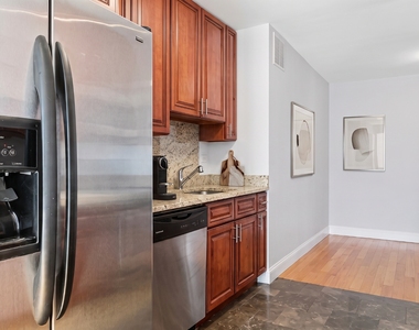 50 West 97th Street - Photo Thumbnail 3
