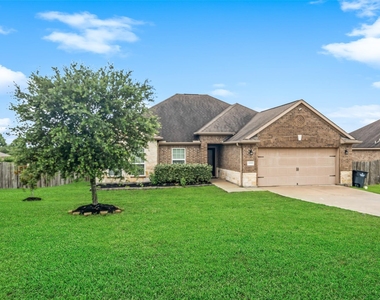 18856 Atascosa Trail - Photo Thumbnail 2