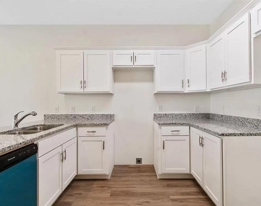 16962 W Hammon - Photo Thumbnail 1