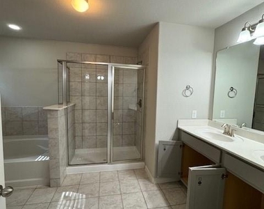 169 Camelot Place Court - Photo Thumbnail 8