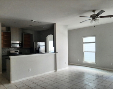 169 Camelot Place Court - Photo Thumbnail 3