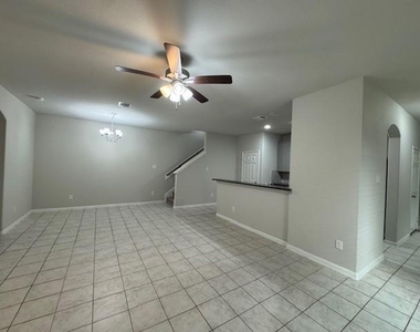 169 Camelot Place Court - Photo Thumbnail 5