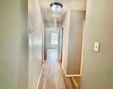6506 Beeston Hill Drive - Photo Thumbnail 17