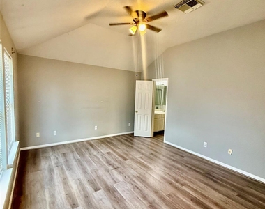 6506 Beeston Hill Drive - Photo Thumbnail 13