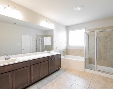 4711 Creekside Haven Trail - Photo Thumbnail 15