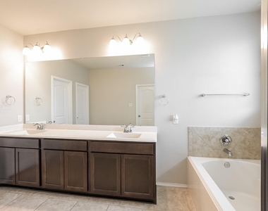 4711 Creekside Haven Trail - Photo Thumbnail 14