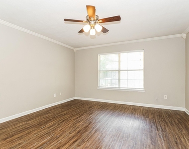23015 Banquo Drive - Photo Thumbnail 7