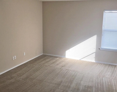 18114 Valebluff Lane - Photo Thumbnail 13