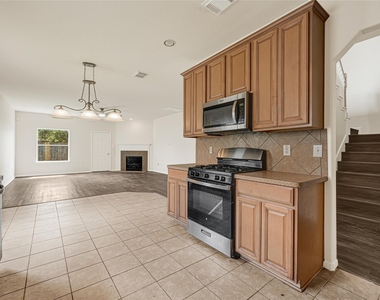 11610 Wingborne Lane - Photo Thumbnail 10