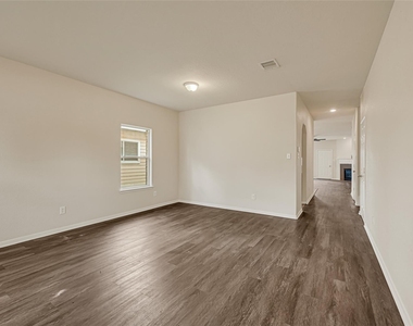 11610 Wingborne Lane - Photo Thumbnail 3