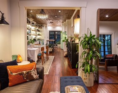 715 Ridge Street - Photo Thumbnail 4