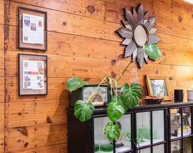 715 Ridge Street - Photo Thumbnail 8