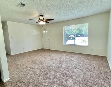 119 Stanford Street - Photo Thumbnail 2
