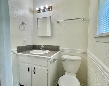 119 Stanford Street - Photo Thumbnail 10