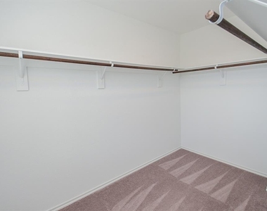 5434 Logan Dale Drive - Photo Thumbnail 12