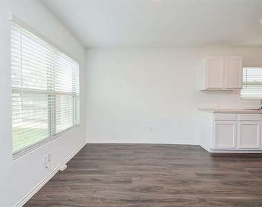 5434 Logan Dale Drive - Photo Thumbnail 4
