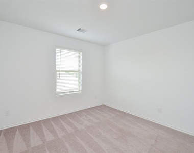 5434 Logan Dale Drive - Photo Thumbnail 14