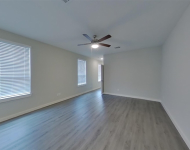 2338 Bailey Fields Lane - Photo Thumbnail 1