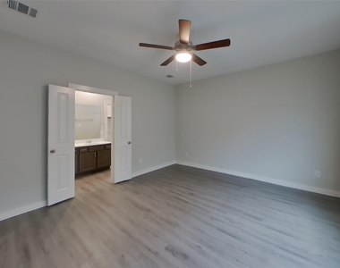 2338 Bailey Fields Lane - Photo Thumbnail 6