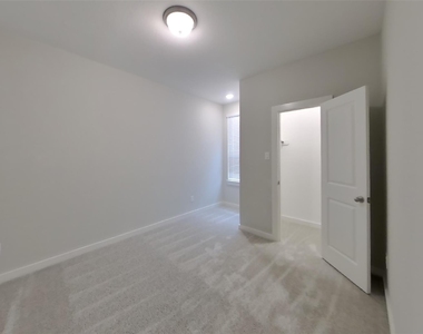 2338 Bailey Fields Lane - Photo Thumbnail 11