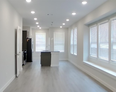 2338 Bailey Fields Lane - Photo Thumbnail 3