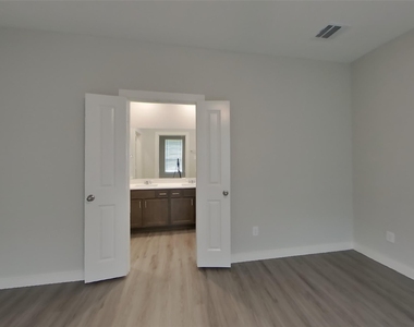 2338 Bailey Fields Lane - Photo Thumbnail 7
