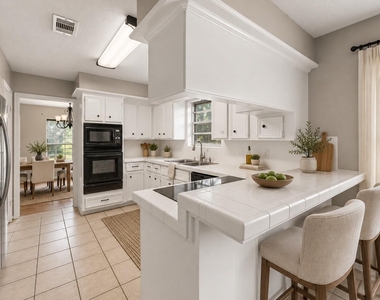 8102 Renmark Lane - Photo Thumbnail 7