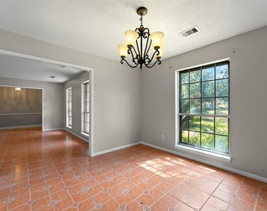 8102 Renmark Lane - Photo Thumbnail 4