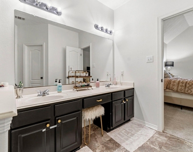 34019 Conroe Huffsmith Road - Photo Thumbnail 7