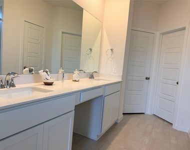 14024 Granger Pointe Lane - Photo Thumbnail 20