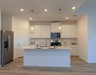 14024 Granger Pointe Lane - Photo Thumbnail 13