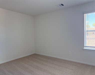 14024 Granger Pointe Lane - Photo Thumbnail 29